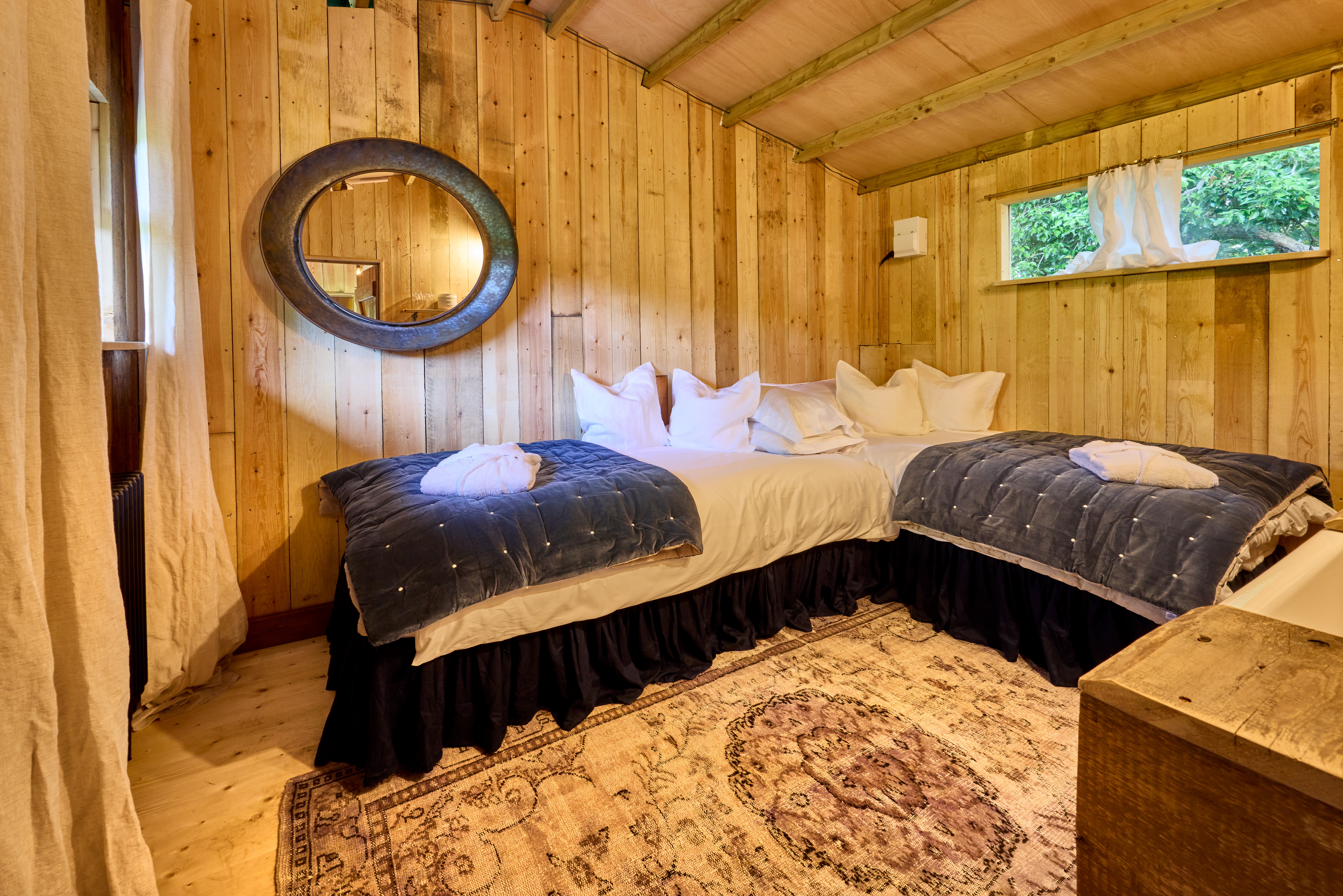 Bedroom 8 - Cotswolds Estate